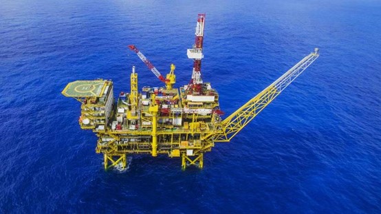 1、海南文昌海上采油平臺.jpg