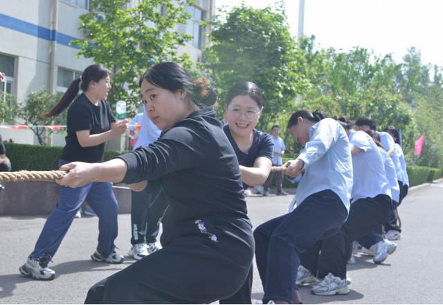 迎五一，展風(fēng)采——新風(fēng)光第二十一屆春季運動(dòng)會(huì )召開(kāi)